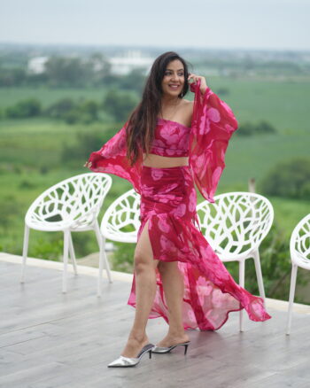 Red One shoulder dress