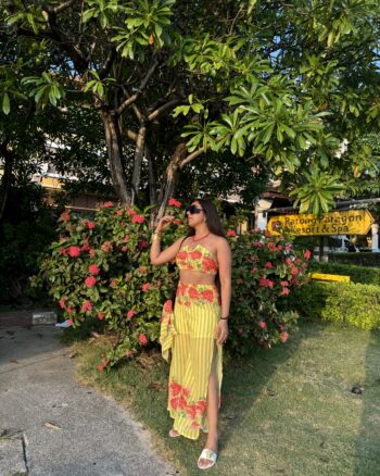 Bloom beach vacation set