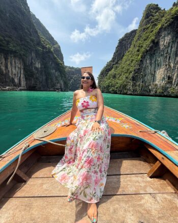 White Island vacation set